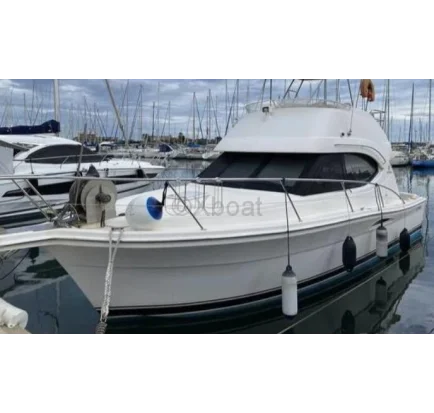 Bateau à moteurs d'occasion xboat media