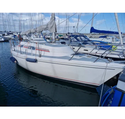 Used Sailboat Cardinal Craft Ltd. Cardinal 26