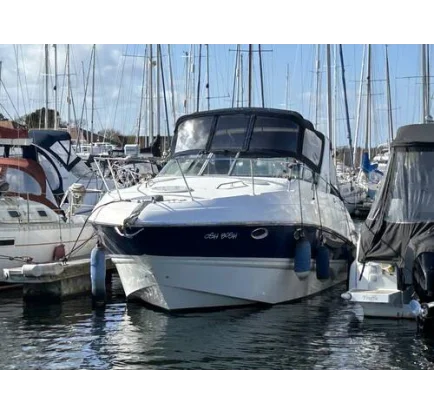 Bateau à moteurs d'occasion Larson Cabrio 310