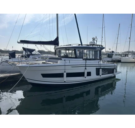 Used Motorboat Jeanneau Merry Fisher 895 Marlin