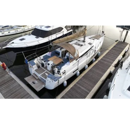 Bateau à moteurs d'occasion Jeanneau Sun Odyssey 440