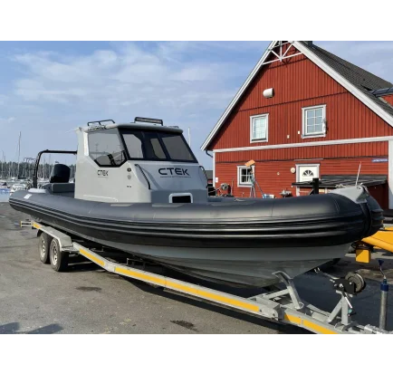 Bateau à moteurs d'occasion CapeRIB Infanta 900 HD Cabin  Offshore RIB