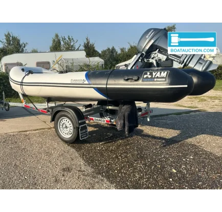 Motorboat used Yam 380