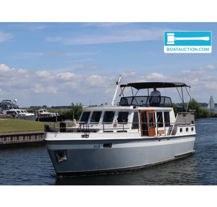 Used Motorboat Visserstrawler 1050