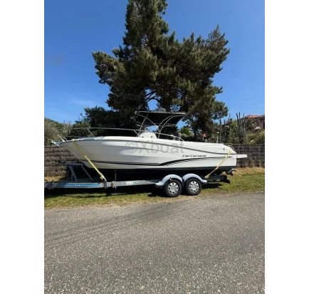 Used Motorboat A vendre d occasion. For sale.
