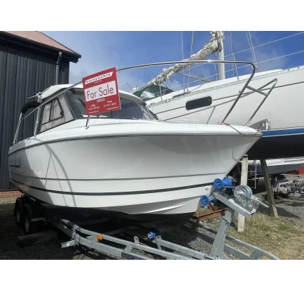 Used Motorboat Jeanneau Merry Fisher 645