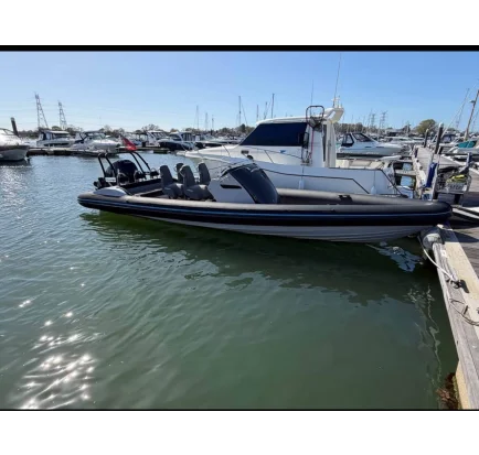 Used Motorboat  RENEGADE 820