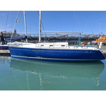 Used Sailboat Beneteau first 31.7