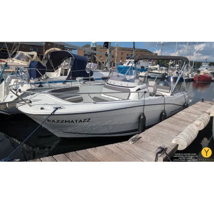 Motorboat used Jeanneau Cap Camarat 6.5 CC Serie 3
