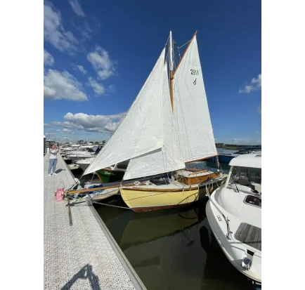Sailboat used Deben 4 Tonner