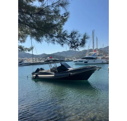 Used Motorboat Custom Built ZAR Formenti 95 SL