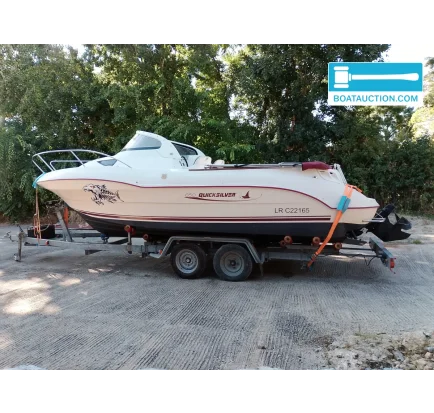 Bateau à moteurs d'occasion Quicksilver 650 Cruiser