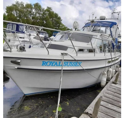 Used Motorboat Broom Ocean 37