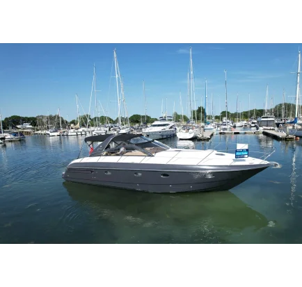 Bateau à moteurs d'occasion Princess V42
