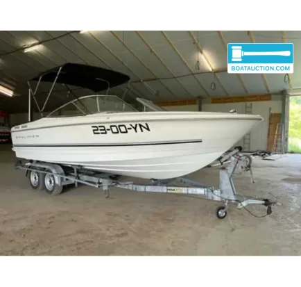 Used Motorboat Bayliner Bowrider
