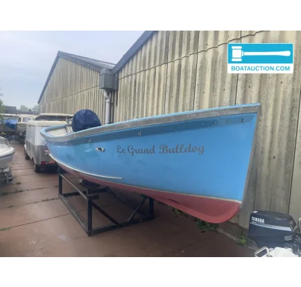 Bateau à moteurs d'occasion Sloep 850