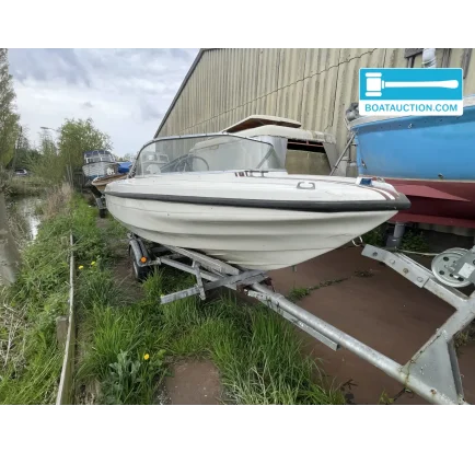 Bateau à moteurs d'occasion A hellas 500
