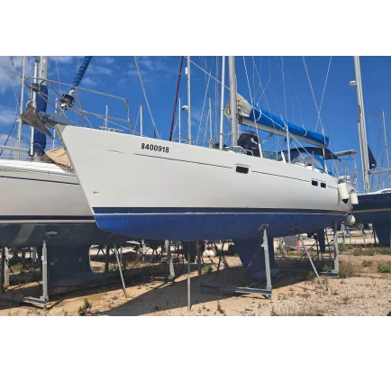 Used Sailboat Beneteau Oceanis 411