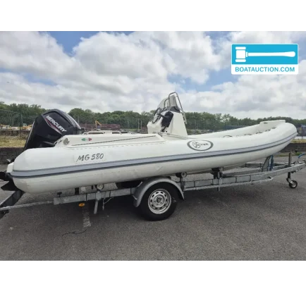 Bateau à moteurs d'occasion Saverboat 580MG