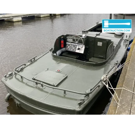 Bateau à moteurs d'occasion Bridge Erection Boat D27