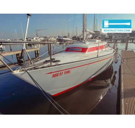 Used Sailboat Standfast Loper 27