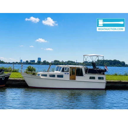 Bateau à moteurs d'occasion Motorkruiser 950