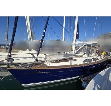 Used Sailboat A vendre d occasion. For sale.