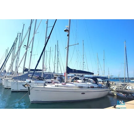 Used Sailboat Bavaria 37