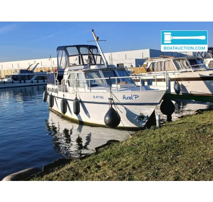 Used Motorboat Beachcracft 1000