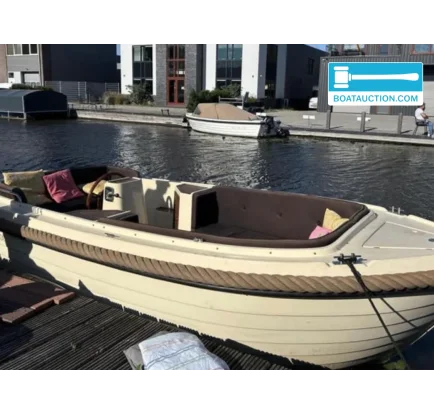 Bateau à moteurs d'occasion Oudhuijzer 530