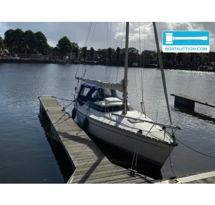 Used Sailboat Jeanneau Fantasia 27