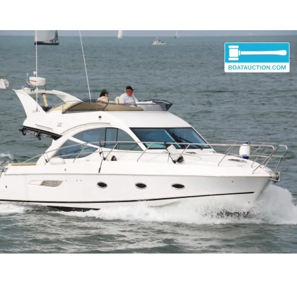 Bateau à moteurs d'occasion Galeon 390 FLY