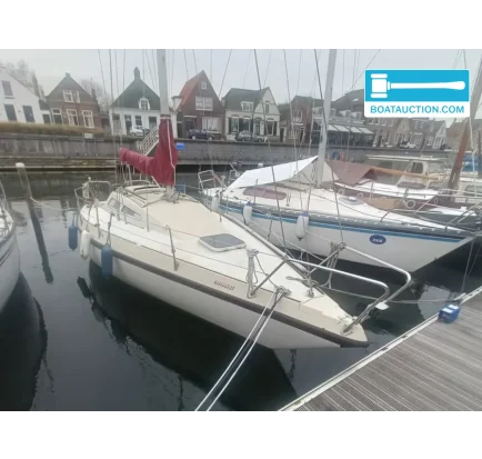 Used Sailboat Granada 27