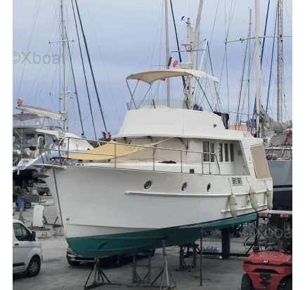 Motorboat used Beneteau SWIFT TRAWLER 42