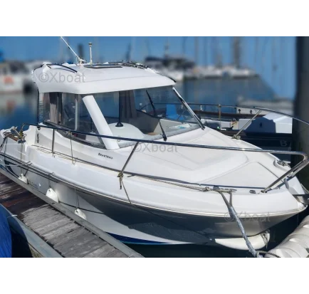 Used Motorboat ANTARES 560 tribord