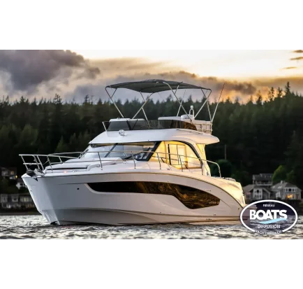 Bateau à moteurs d'occasion BENETEAU Antares 12 Fly