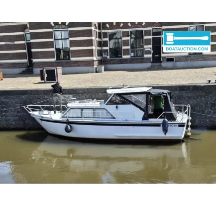 Used Motorboat Motorkruiser 900
