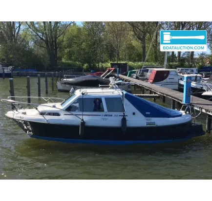 Used Motorboat Bella 702