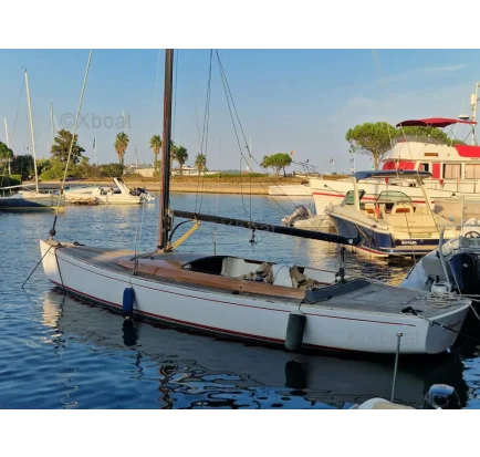 Used Sailboat xboat media