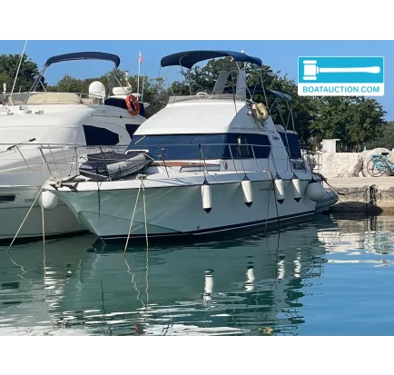 Motorboat used Powles 38 Fly
