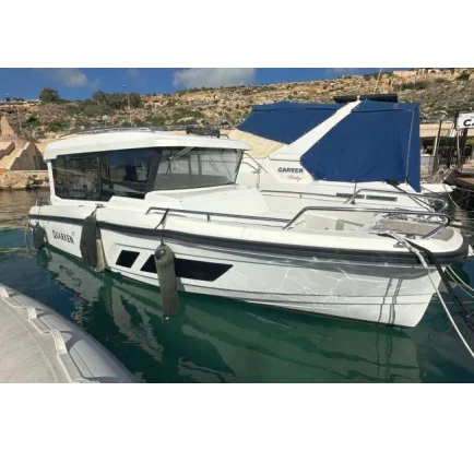 Used Motorboat Unclassified 27 Cabin