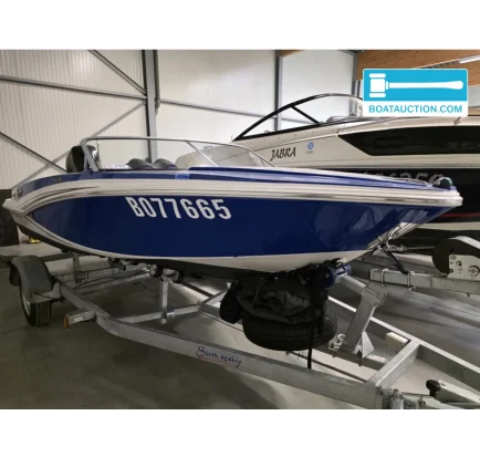 Bateau à moteurs d'occasion Glastron GT160