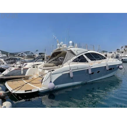 Used Motorboat xboat media