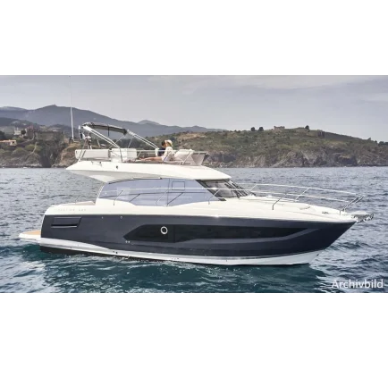 Used Motorboat 0001.jpg