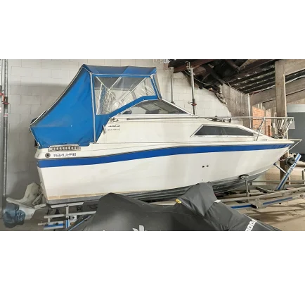 Used Motorboat 001.jpg