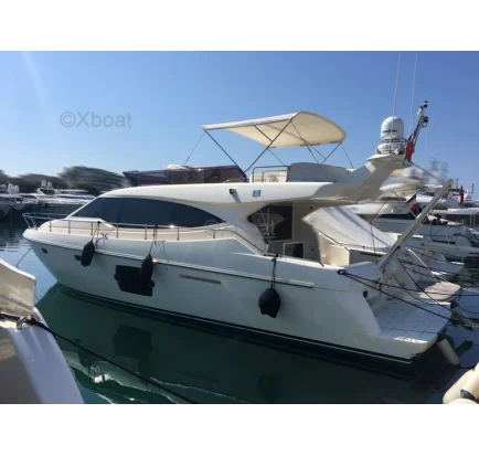 Used Motorboat FERRETTI 530