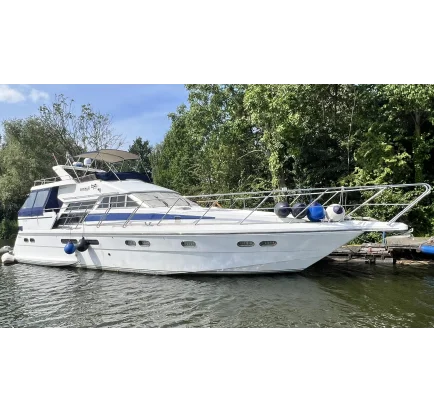Bateau à moteurs d'occasion L-000119_001.jpg