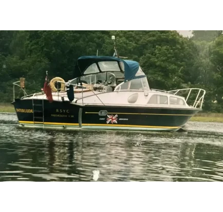 Used Motorboat Fairey Swordsman 33