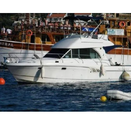 Used Motorboat Beneteau Antares 980