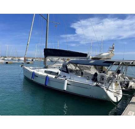 Used Sailboat Beneteau Oceanis 49